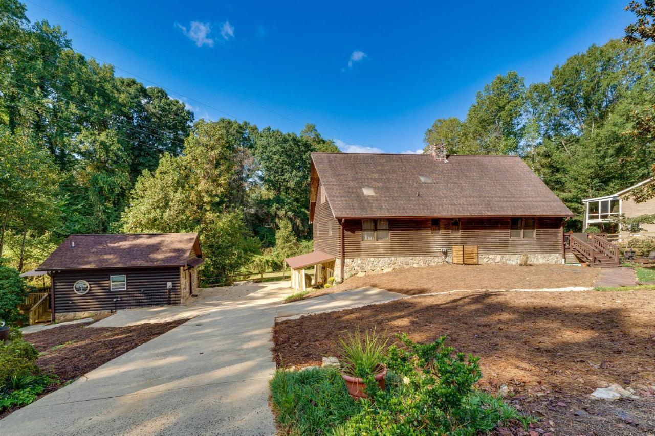 Pet-Friendly Hickory Vacation Rental With Fire Pit! Exterior photo